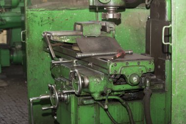 Çalışma mekanizmaları metal işleme makineleri