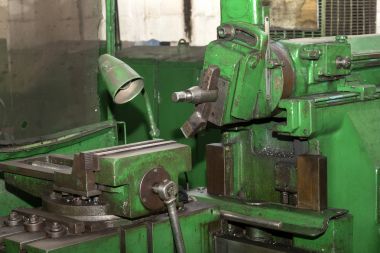 Çalışma mekanizmaları metal işleme makineleri