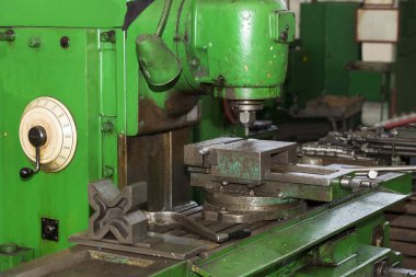 Çalışma mekanizmaları metal işleme makineleri