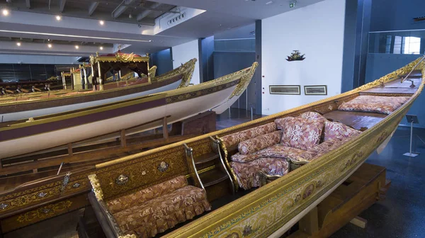 Denizcilik Müzesi antik bıçaklama Istanbul'da Türk sultanlarının tekneler — Stok fotoğraf