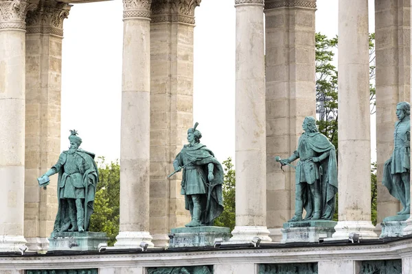 Piazza degli Eroi ungheresi Budapest — Foto Stock