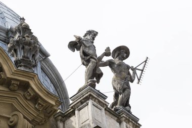 Kale mimari ve eklektik Vajdahunyad kilise unsurları 