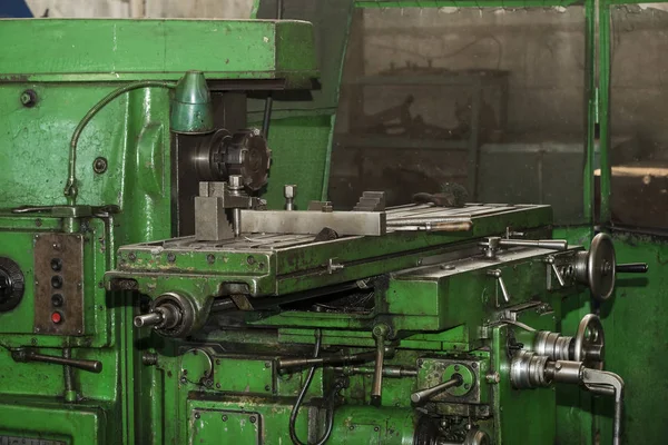 Metallbearbetning maskiner arbeta mekanismer — Stockfoto
