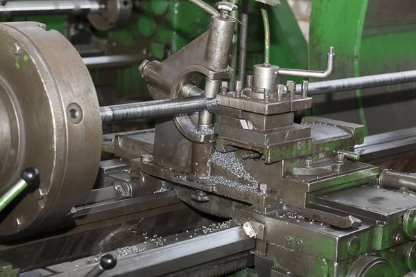 Metallbearbetning maskiner arbeta mekanismer — Stockfoto