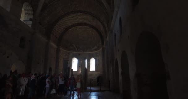 Delar av kyrkan architectureplace av begravningen av St Nicholas i Demre, Turkiet — Stockvideo