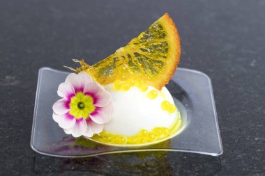 Kanepe tatlılar ve snack