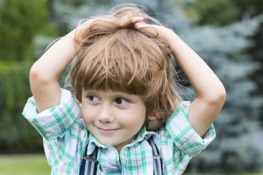 Bir çocuğun portresi.