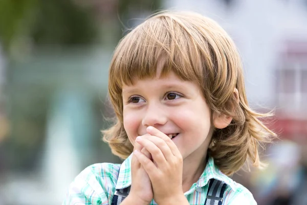 Portret van een jongen — Stockfoto