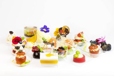 Mini Tatlılar ve et kanepeler sebze snacks