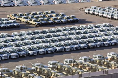  Park açık havada yeni araçların