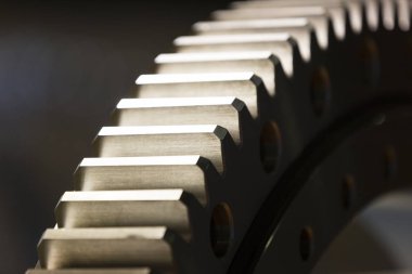 büyük çelik dişli