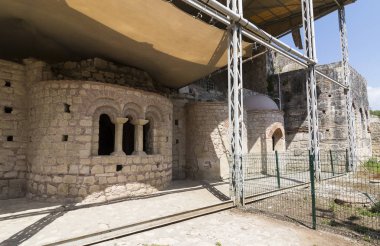 Aziz Nikolaos mezar yerinin kilise mimari unsurları