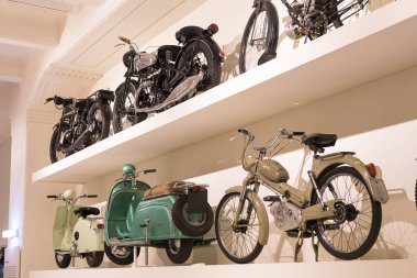 Viyana Teknik Müzesi enerji Sanayi makineleri imalatı sergiler.