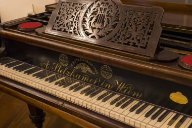 Viyana Teknik Müzesi enerji Sanayi makineleri imalatı sergiler.