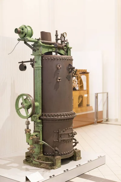 Το τεχνικό μουσείο Βιέννη εκθέματα της παραγωγής ενέργειας βιομηχανία μηχανημάτων. — Φωτογραφία Αρχείου