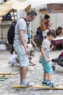 Geleneksel halk Saint Istvn ve halk ustaları ile Macaristan ekmek ilk adil. Budapeşte. Macaristan