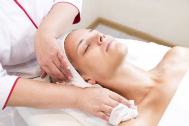 İşlem kozmetik maskesi masaj ve Cilt Bakımı 