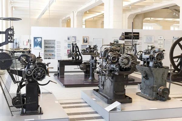 Viyana Teknik Müzesi enerji Sanayi makineleri imalatı sergiler. 