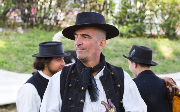 Geleneksel halk Saint Istvn ve halk ustaları ile Macaristan ekmek ilk adil. Budapeşte. Macaristan 