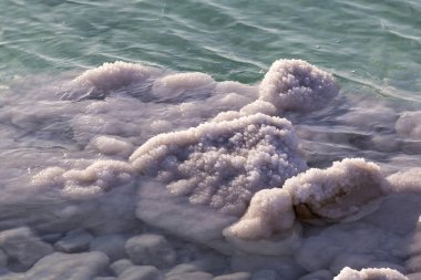 Ölü deniz tuzu taşlar mevduat