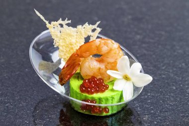 Canap plastik bardak