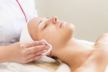 İşlem kozmetik maskesi masaj ve Cilt Bakımı 