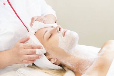 İşlem kozmetik maskesi masaj ve Cilt Bakımı 