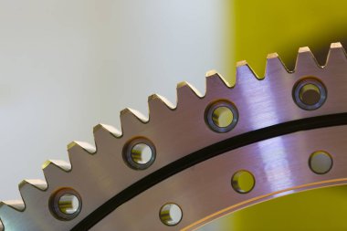 büyük çelik dişli