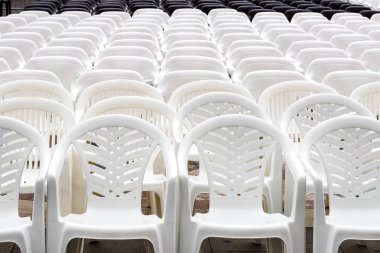  plastik sandalye kümesi