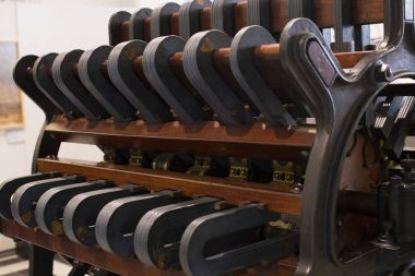 Viyana Teknik Müzesi enerji Sanayi makineleri imalatı sergiler. 