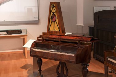 Viyana Teknik Müzesi enerji Sanayi makineleri imalatı sergiler. 