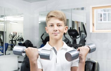 Genç güç fitness içinde devreye girer
