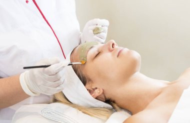 Masaj ve yüz kabukları salon 