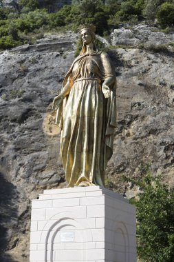 Tanrı'nın annesi dünya çapında Hacı yardım talepleri ile ziyaret etti Türkiye'nin evi. 