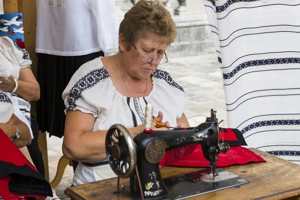 Geleneksel halk Saint Istvn ve halk ustaları ile Macaristan ekmek ilk adil. Budapeşte. Macaristan 