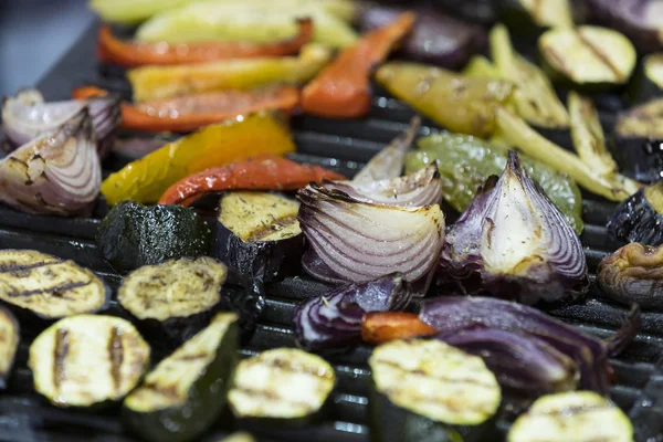 Grillowane warzywa gotowane na grill — Zdjęcie stockowe