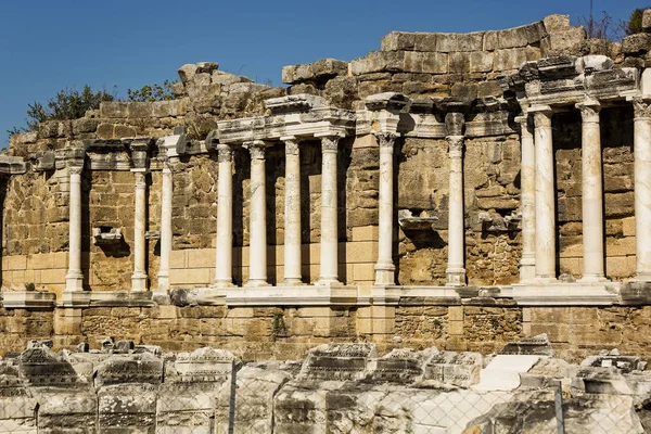 Ruins of the ancient city of Side — Stock Photo, Image