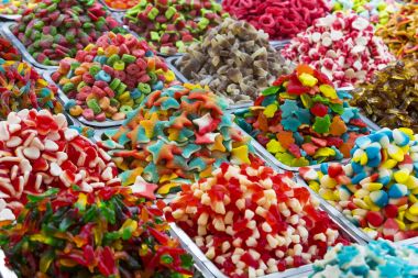 Jöleli renkli tatlılar ürün yelpazesine bir ürün arka plan olarak