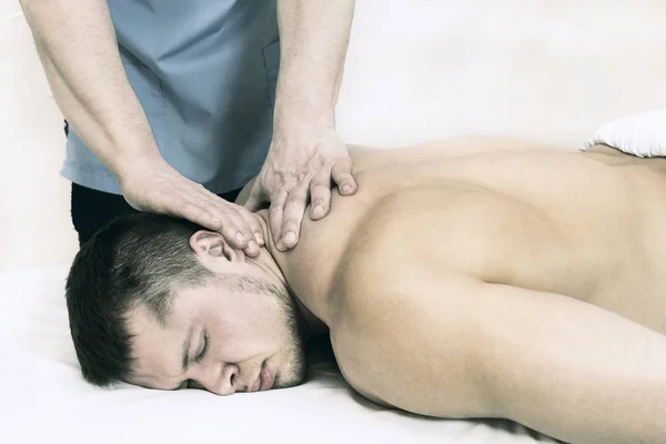 Het Proces Van Sportmassage Verbetering Van Gezondheid Wordt Gedaan Door — Stockfoto