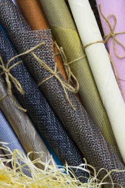 Rulo kağıt bağlama ipi ile sarma 