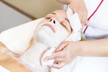 İşlem kozmetik maskesi masaj ve Cilt Bakımı Güzellik Salonu