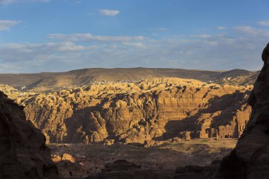 Jordan, antik Petra - Petra antik kent turistler ve yerliler ile 10 Ocak 2017:Tourist kompleksi