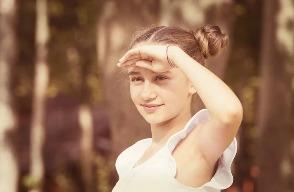 Portrait Une Fille Dans Parc — Photo