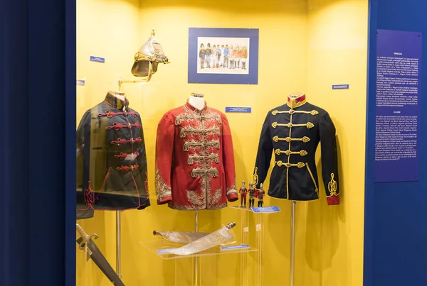 Budapeşte, Macaristan - 22 Ağustos 2017: tarihsel sergiler ve savaş konulu kompozisyonlar Macar ordusunun askeri Tarih Müzesi.