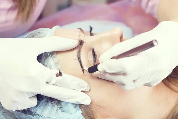 Microblading Augenbrauen Workflow Schönheitssalon — Stockfoto