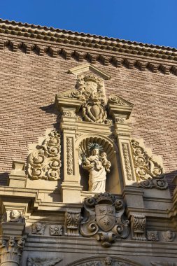 Barcelona, İspanya - 13 Ocak 2018: mimari karmaşık Poble Espanyol ülkenin geleneksel mimarisinin. Barselona'da düzenlenen bir uluslararası sergi için 1929 yılında oluşturulan.