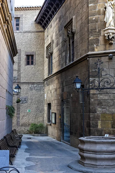 バルセロナ スペイン 2018 国の伝統的な建築様式の建築の複雑な Poble Espanyol 1929 年バルセロナで開催された国際展示会のために作成 — ストック写真