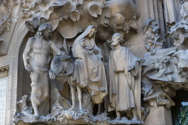 Барселона Испания Января 2018 Элементы Архитектуры Статуи Входа Старую Часть — стоковое фото