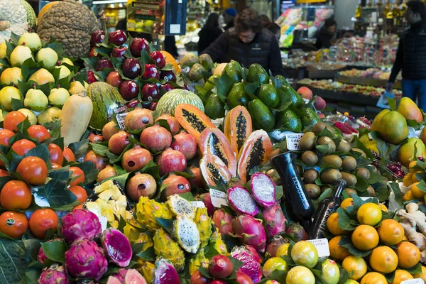 Barcelona Spanien Januari 2018 Gamla Livsmedelsmarknaden Barcelona Boqueria Säljer Mat — Stockfoto