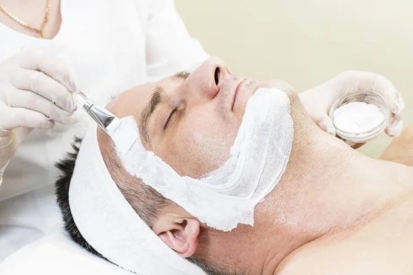 Man Mask Cosmetic Procedure Spa Salon — Stock Photo, Image
